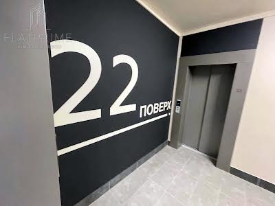 квартира за адресою Причальна вул., 10
