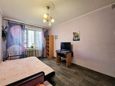квартира за адресою Пантелеймона Куліша вул. (Челябінська), 15
