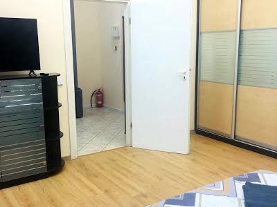 квартира за адресою Антоновича вул. (Горького), 23