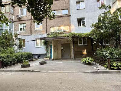 квартира за адресою Набережна Перемоги вул., 60