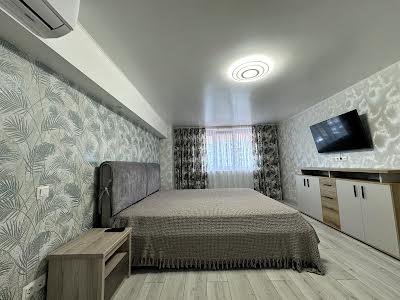 квартира за адресою Київ, Ернста вул., 16а