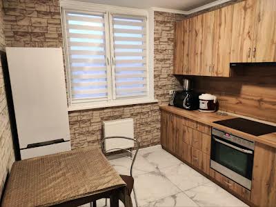 квартира за адресою Соломії Крушельницької вул., 15Б