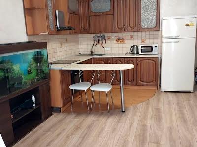 квартира за адресою Кленова вул., 2а