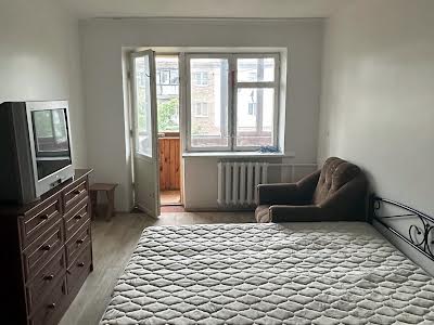 квартира по адресу Днепровская ул., 4