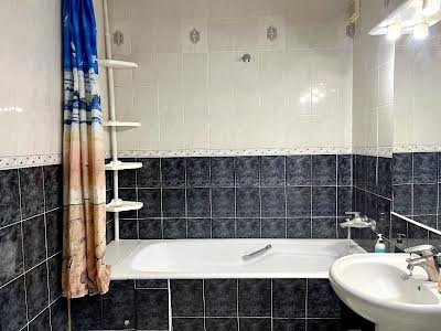 квартира за адресою Бориса Гмирі вул., 1Б/6