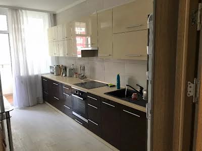 квартира за адресою Драгоманова вул., 2а