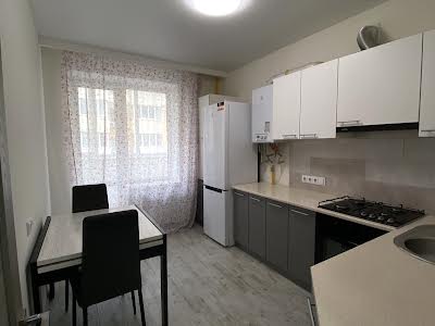 квартира за адресою Тарасівська вул., 21