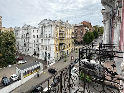 квартира по адресу Лютеранская ул., 6