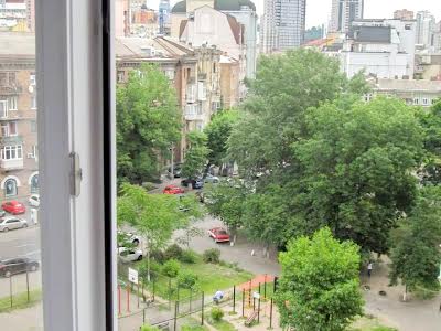 квартира за адресою Василя Яна вул., 16