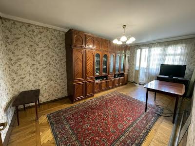 квартира за адресою Генерала Петрова вул., 26