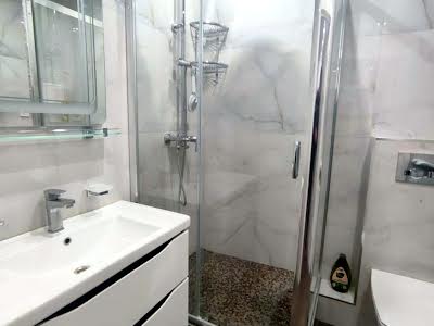 квартира по адресу Ревуцкого ул., 40в