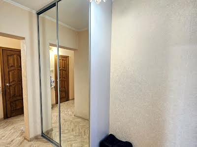 квартира за адресою Мілютенка вул., 17в