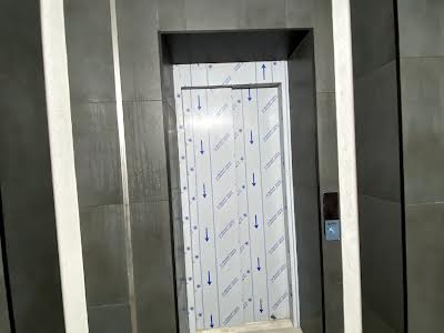 квартира за адресою Довженка, 31