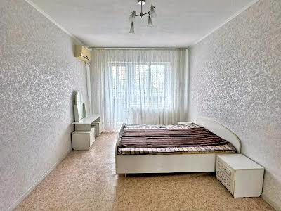 квартира за адресою Івана Авраменка вул. (Корнійчука), 15