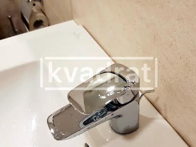 квартира за адресою Зарічна вул., 1В