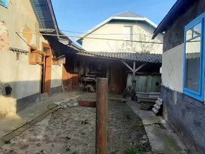 будинок за адресою Левицького, 235
