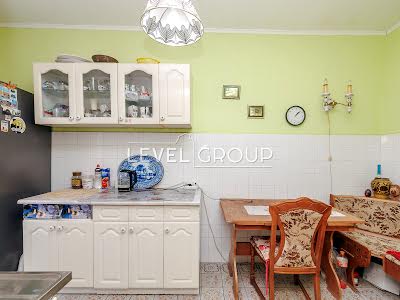 квартира за адресою Василя Тютюнника вул. (Анрі Барбюса), 56