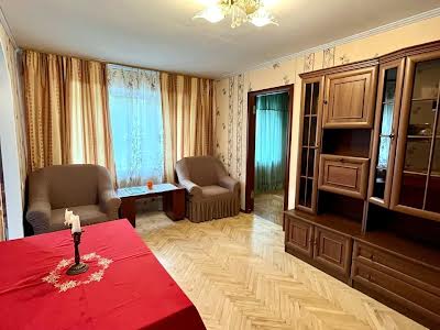 квартира за адресою Сулеймана Стальського вул., 20