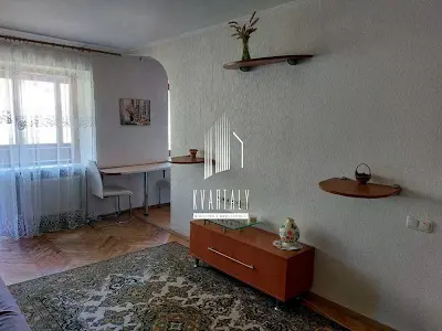 квартира за адресою Салютна вул., 20А