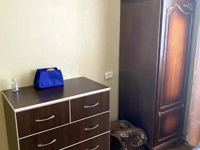 квартира за адресою Автозаводська вул., 7