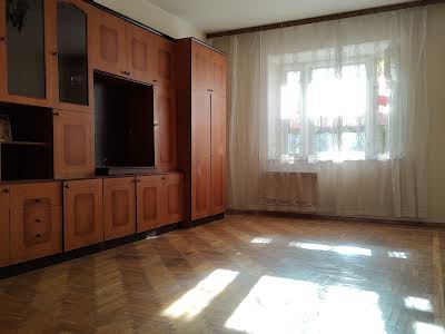 квартира за адресою Лобановського, 130