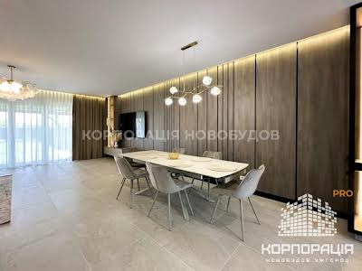 будинок за адресою с. Сторожниця, Волошкова, 10А