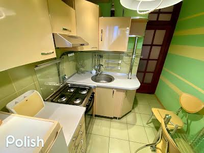 квартира за адресою Кривий Ріг, Степана Тільги вул. (Революційна), 32