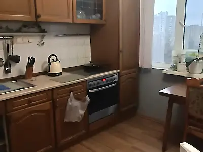 квартира за адресою Полярна вул., 8г