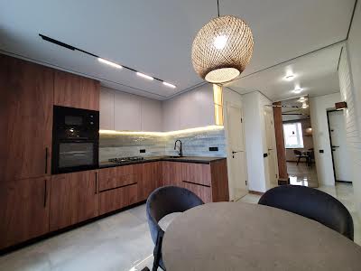квартира за адресою Леся Курбаса вул., 10
