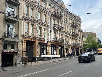 комерційна за адресою Михайлівська вул., 11
