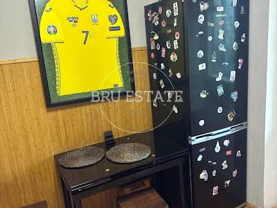 квартира по адресу Павла Тычины просп., 13