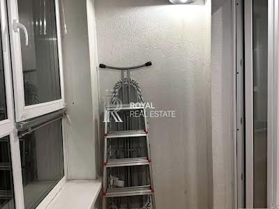 квартира за адресою Олени Теліги вул., 25