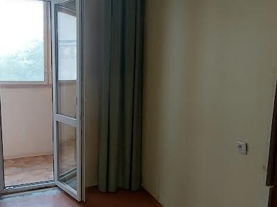 квартира за адресою 12-та Поздовжня вул., 3