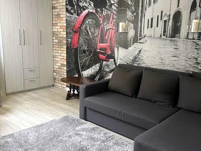 квартира за адресою Драгоманова вул., 38-А