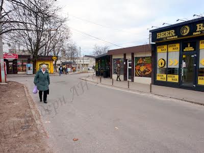 комерційна за адресою Тракторобудівників просп., 92д