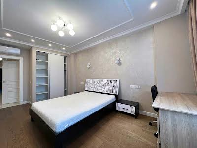 квартира за адресою Дмитрівська вул., 75