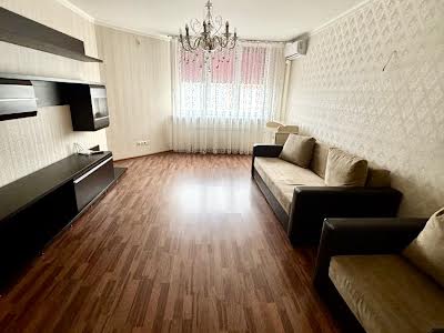 квартира за адресою Олени Пчілки вул., 5