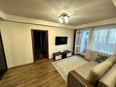 квартира за адресою Набережна Перемоги вул., 130