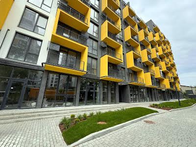квартира за адресою Дениса Січинського вул., 2