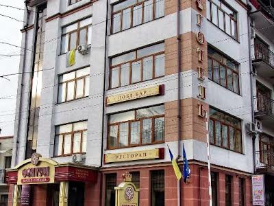 комерційна за адресою Чорновола вул., 80