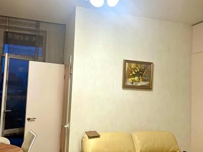 квартира за адресою Володимира Моссаковського вул. (Клари Цеткін), 3