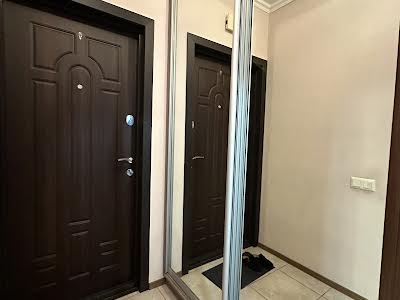 квартира за адресою Бориса Гмирі вул., 16а