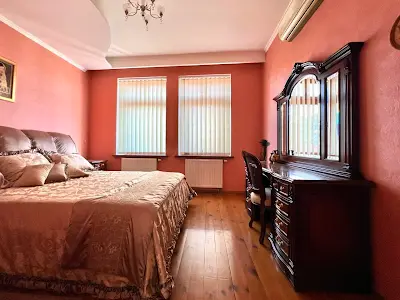 дом по адресу  ул.