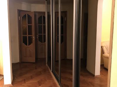 квартира за адресою Казанська вул., 18