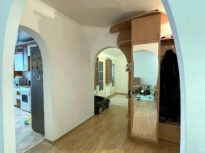 квартира за адресою Івана Миколайчука вул., 32
