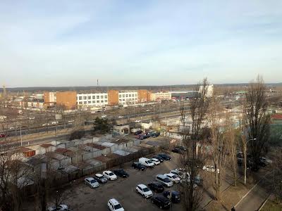 квартира за адресою Богатирська вул., 16