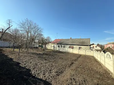 ділянка за адресою Князів Острозьких, 36