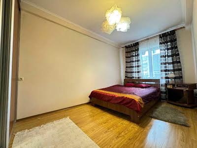 квартира по адресу Миколы Хвылёвого ул., 33