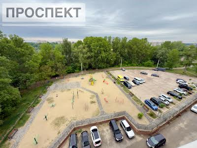 квартира за адресою Михайла Лушпи просп., 2/2