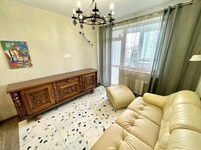 квартира за адресою Вишгородська вул., 45г